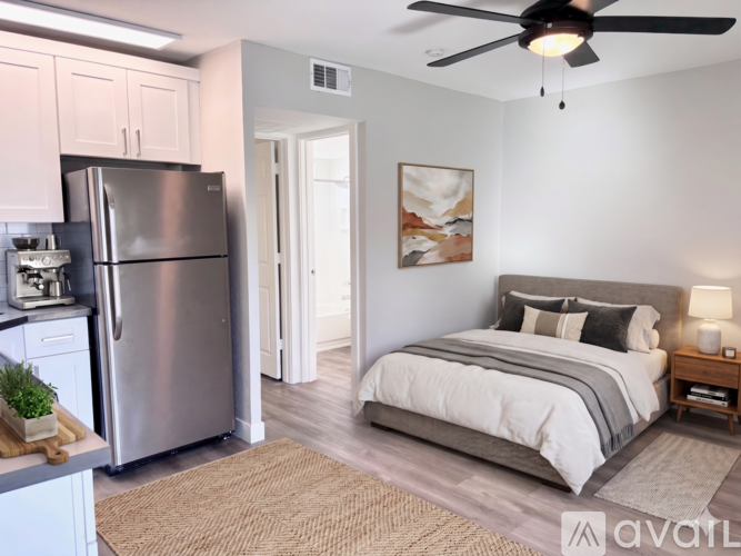 402 N 10th St, Unit 13 Rental photo 3